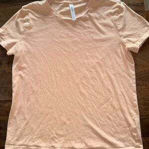 FABLETICS SHORT SLEEVE TEE TSHIRT TOP WOMENS SIZE S SMALL CREAM PRE-OWNED GREAT